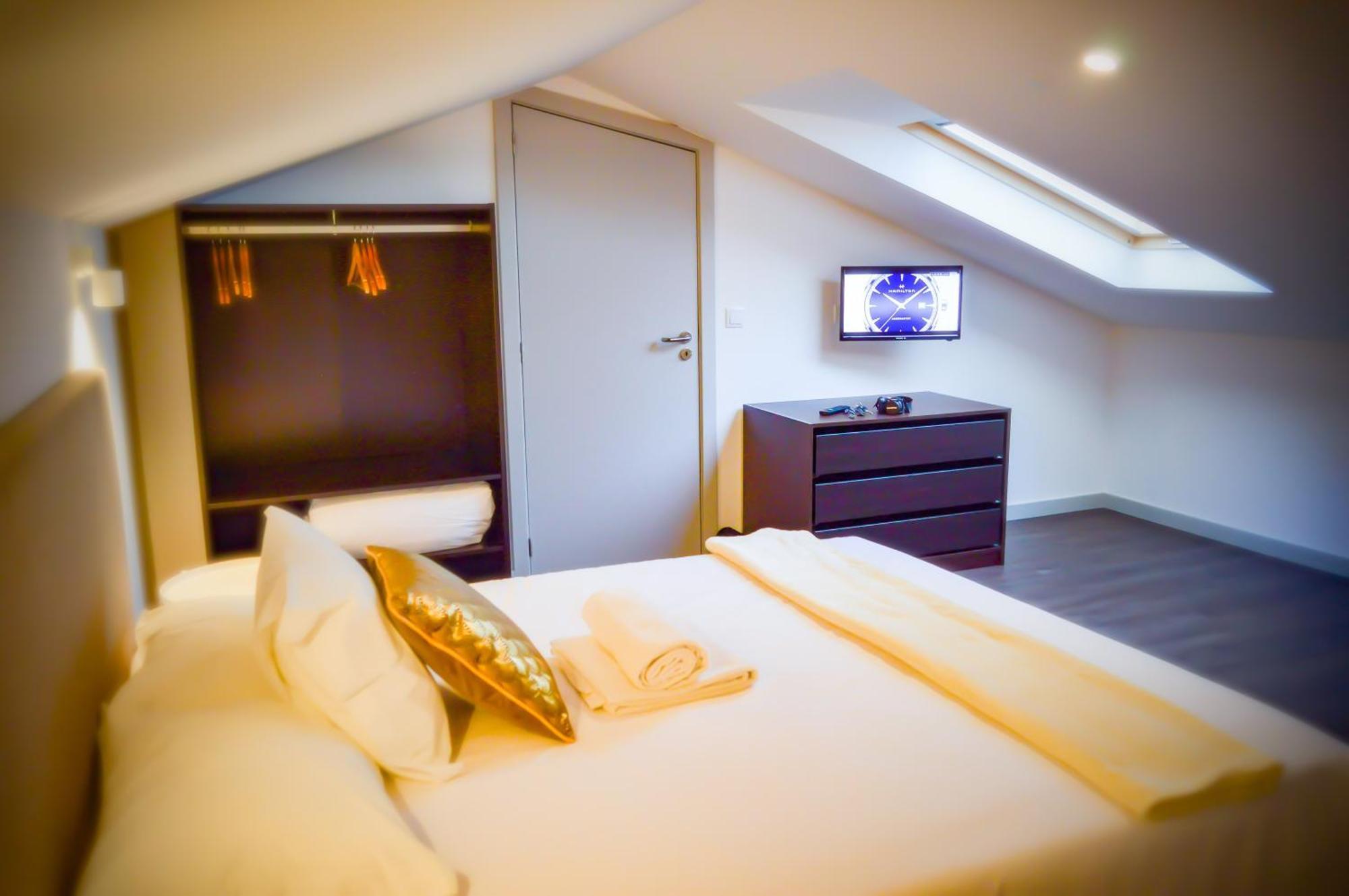 Cba Suites Madeira ฟุงชาล ภายนอก รูปภาพ