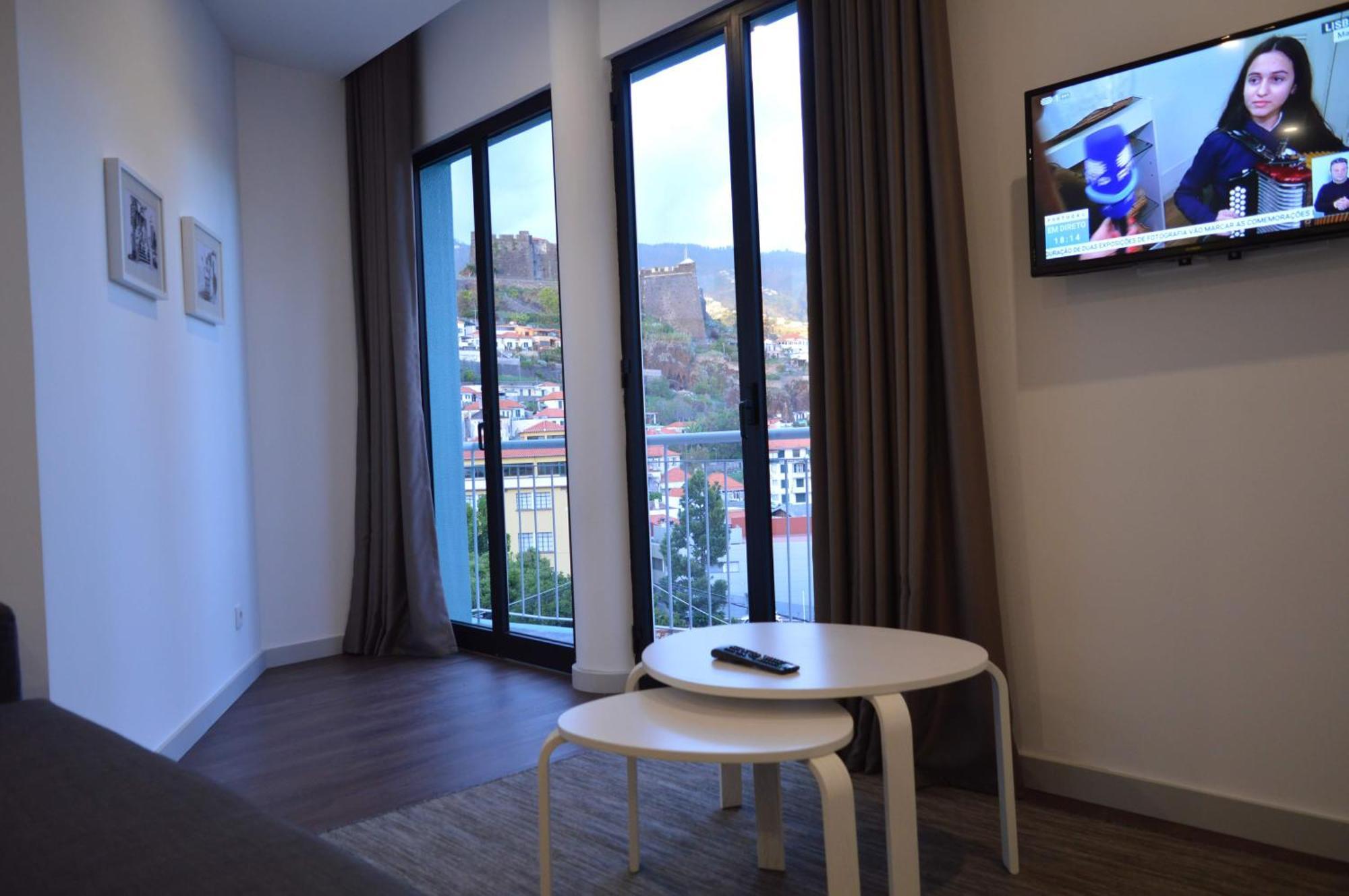 Cba Suites Madeira ฟุงชาล ภายนอก รูปภาพ